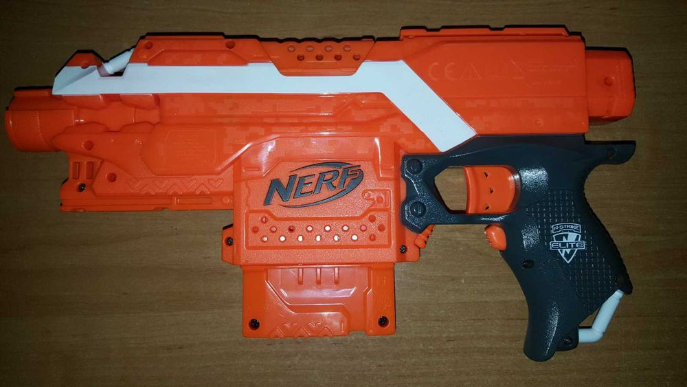 Бластер Nerf Stryfe Elite
