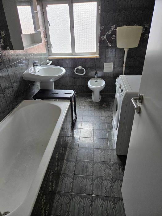 Arrendo Casa T2 com eletrodomésticos na Marinha Grande