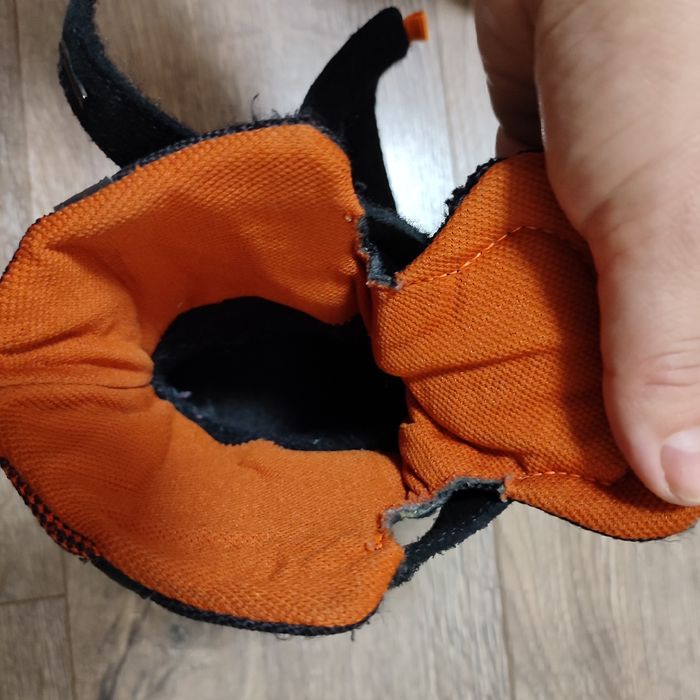 Продам зимові термо ботінки італійського бренду Priimigi