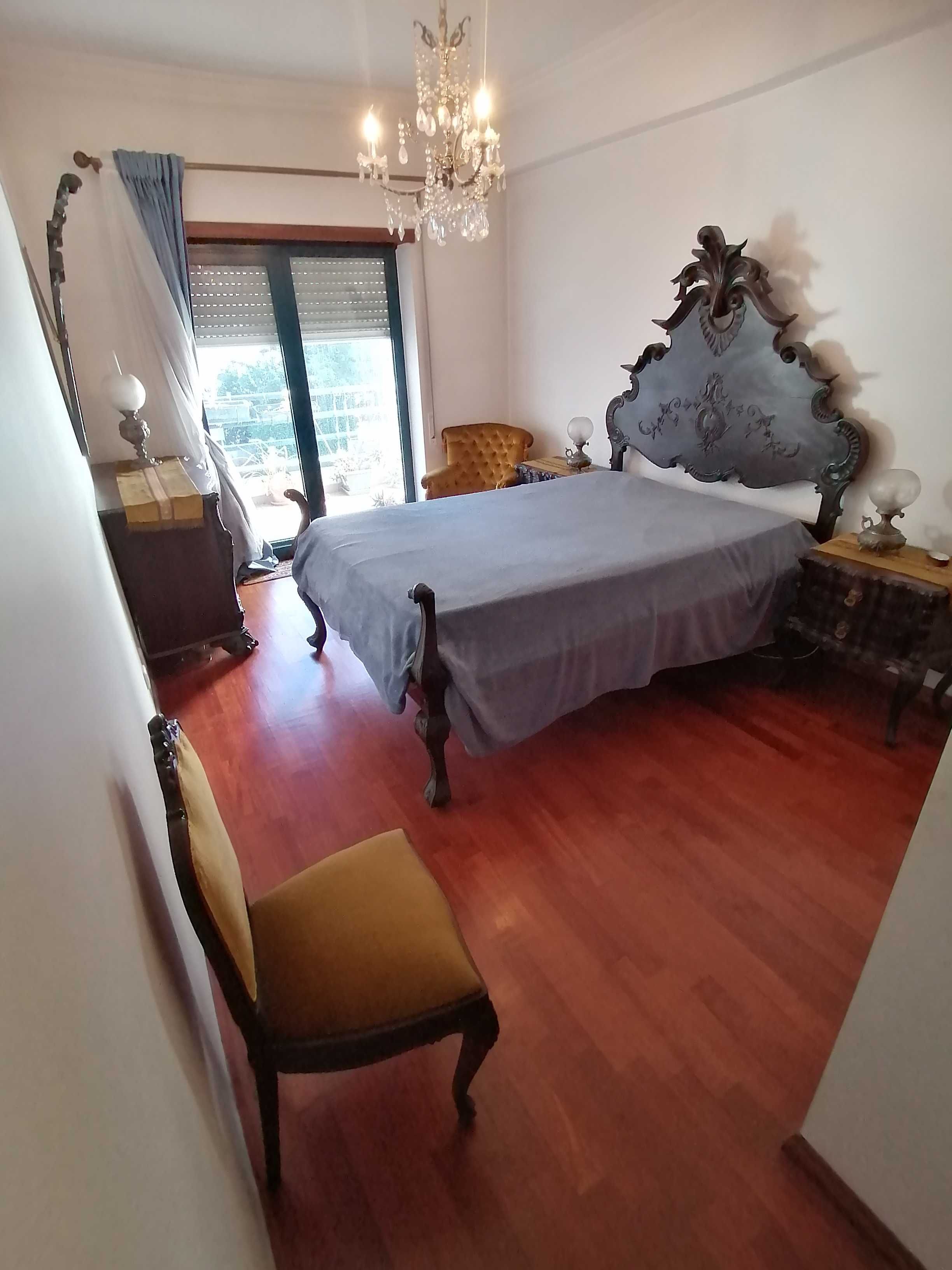 Mobília de Quarto em estilo D. João V