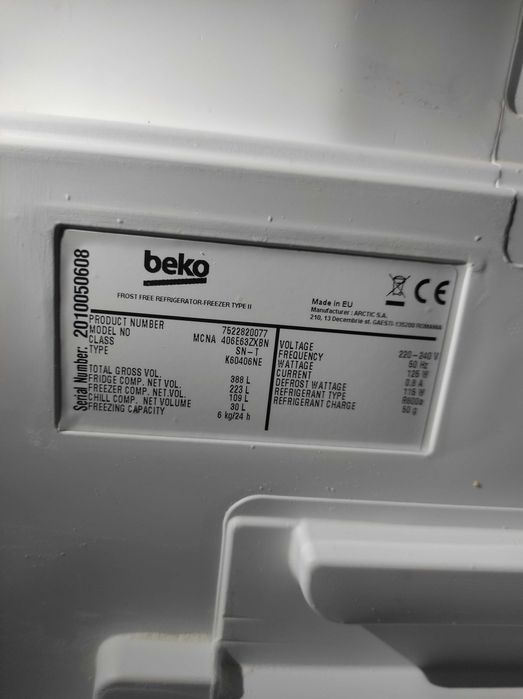 LODÓWKA ZAMRAŻARKA BEKO 200 cm uszkodzona w całości lub na części