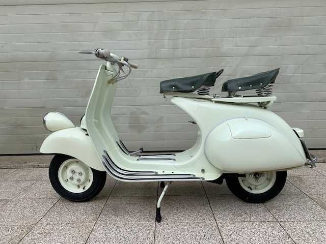 VESPA FARO BASSO modelo 1955