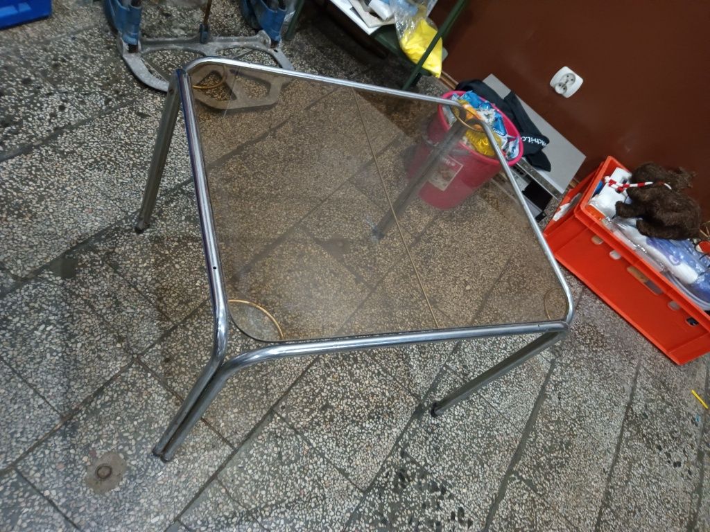 Stolik oddam za czekoladę