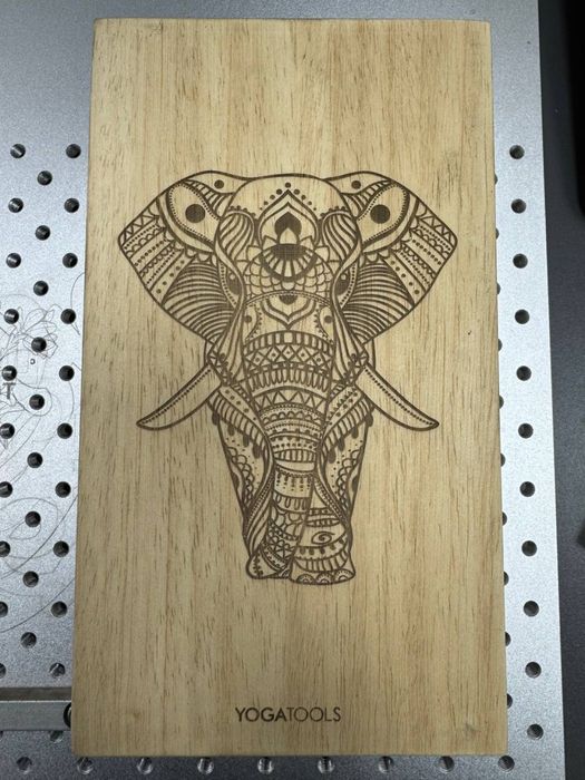 Гравіровка ,брендування, маркування, нанесення логотипів та привітань