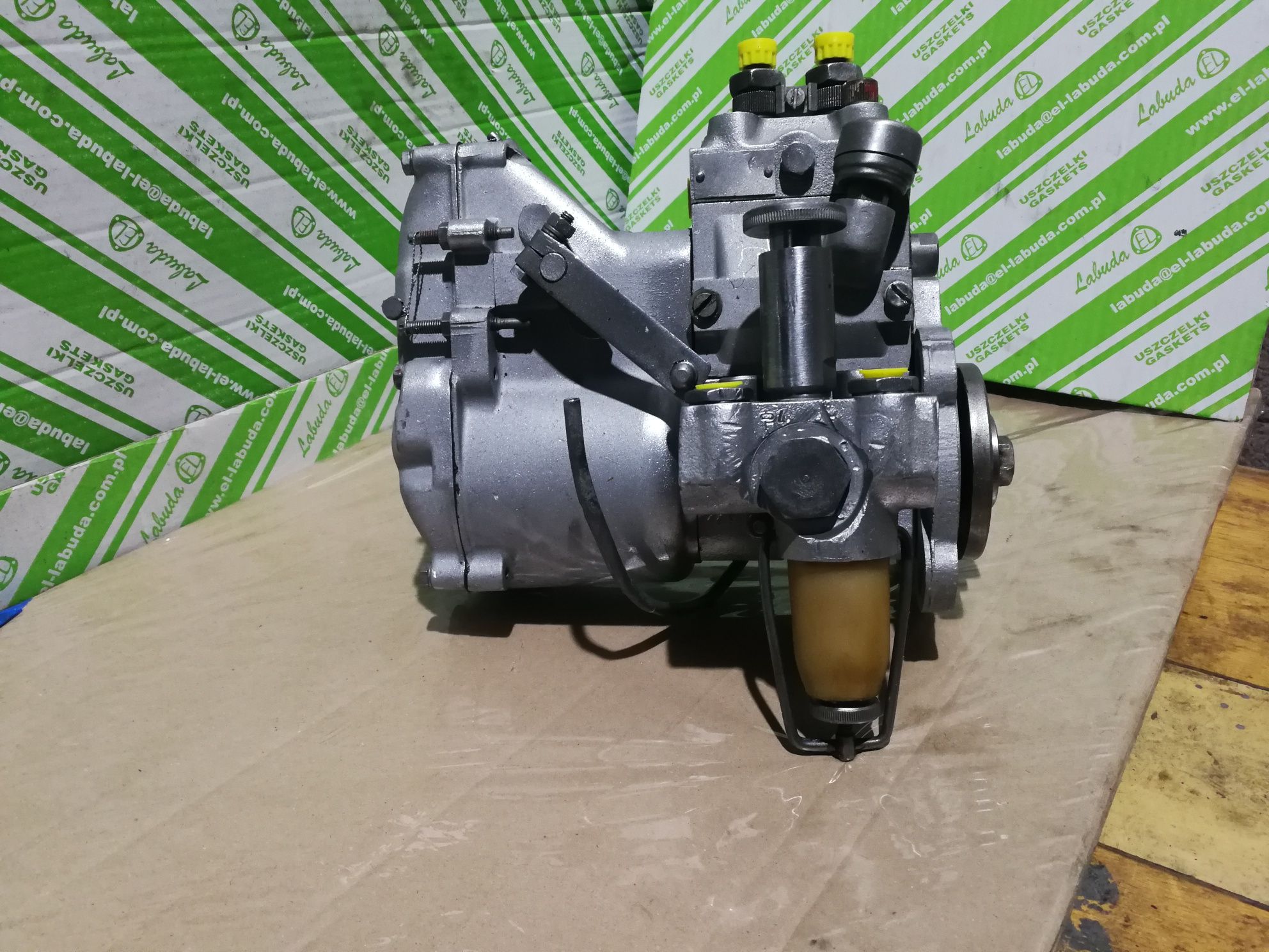 Pompa wtryskowa c 330/c328 c4011 c385 912 u1014c360 355/