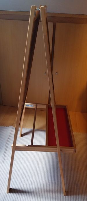 Cavalete em madeira maciça com duplo quadro: ardósia e quadro branco