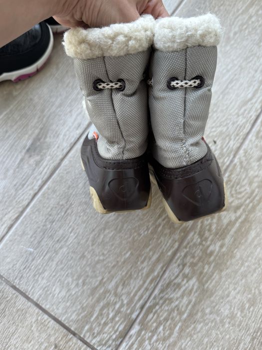 Продам зимові сапоги Демар