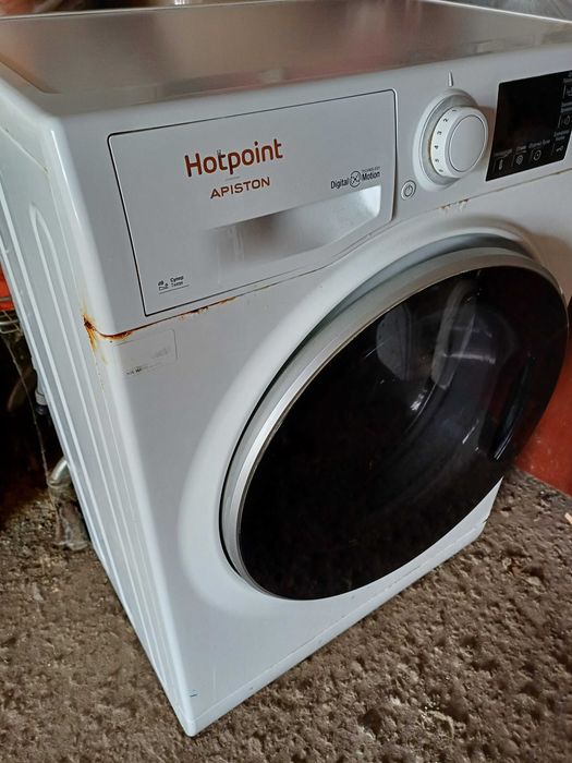 Стиральна машинка