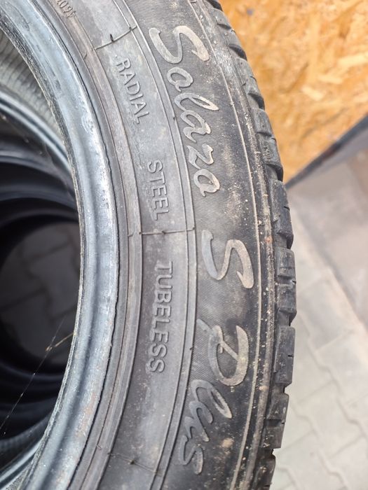 Резина 215/55R17