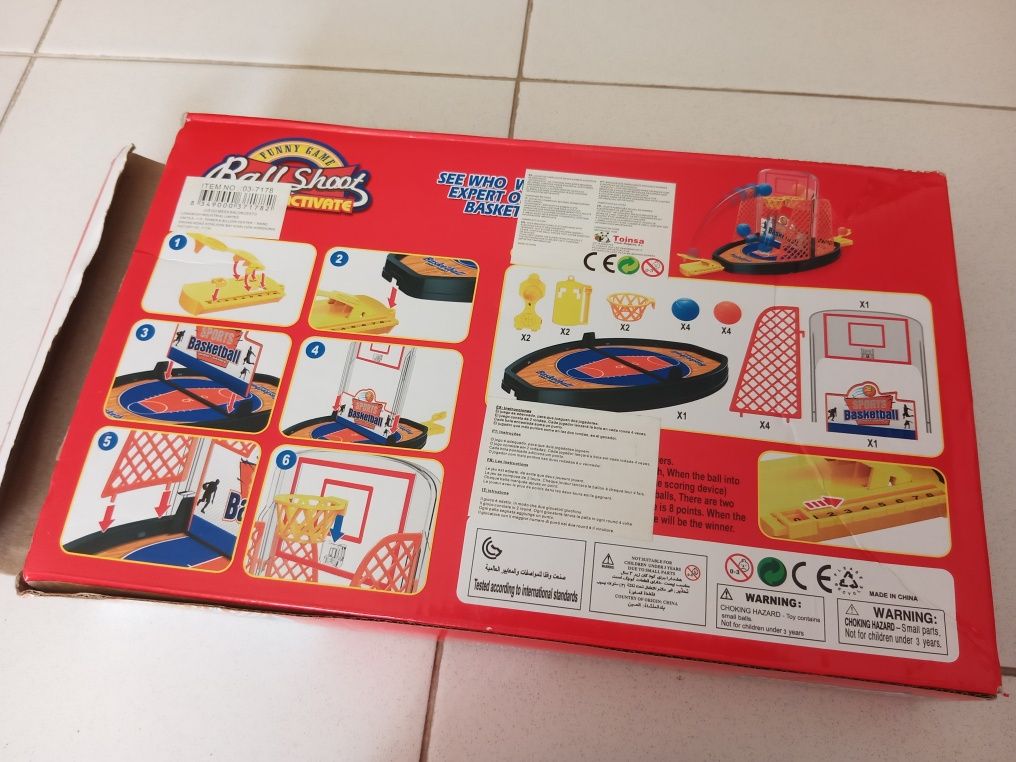 Brinquedo: Jogo de mesa basquetebol 2 jogadores com 3 bolas.
