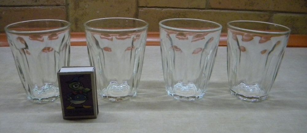 Склянки прозорі 4 штуки