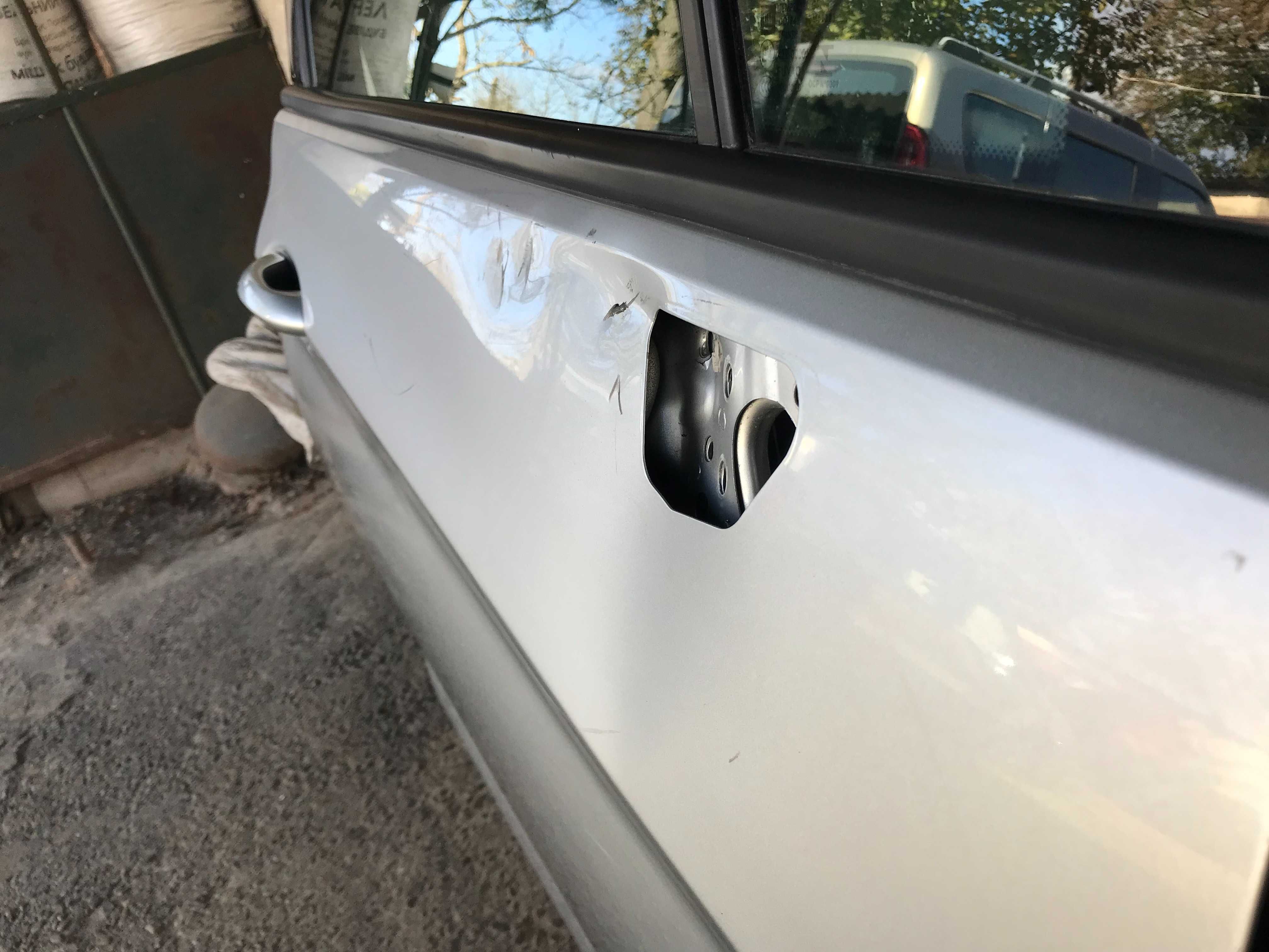 Передня права дверка Opel Astra K