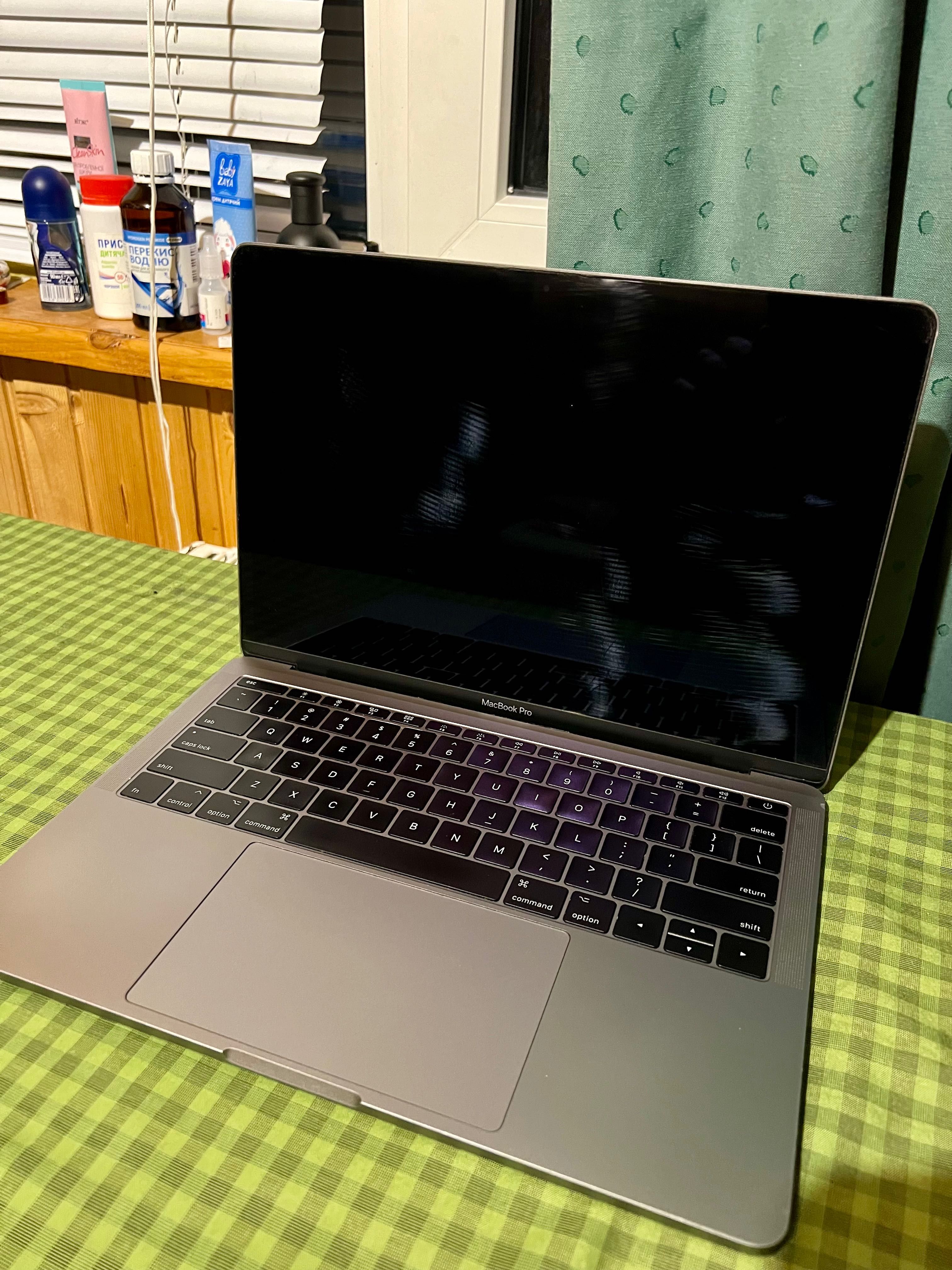 Apple Macbook Pro Retina 2017 i5 2.3 Ghz | 8Gb Ram | 128Gb SSD