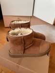 "Buty damskie botki"UGG_CLASSIC_MINI (39)