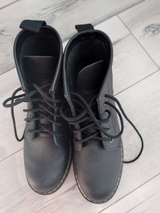 Glany polskie Stay True rozmiar 40 wysokie 6 dziur Martensy