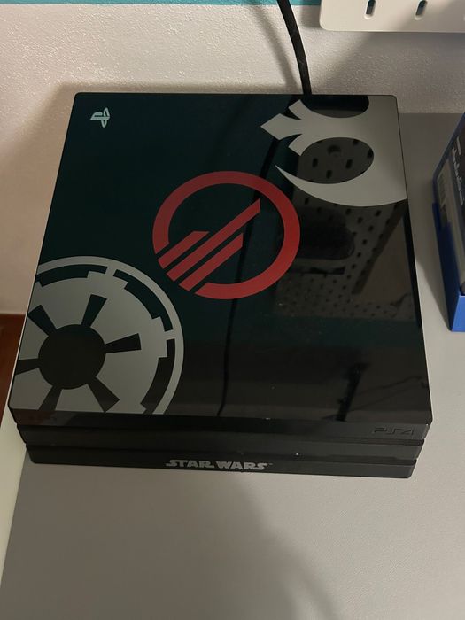 PS4 1T ( Star Wars)