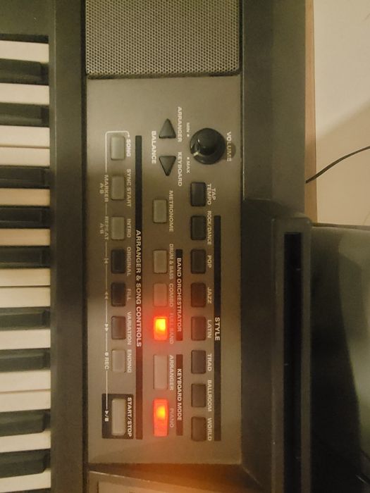 Teclado Roland E-09 Interactive Arranger