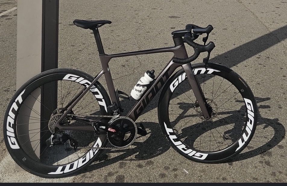 Vendo Bicicleta Giant Propel Advanced 1 2024