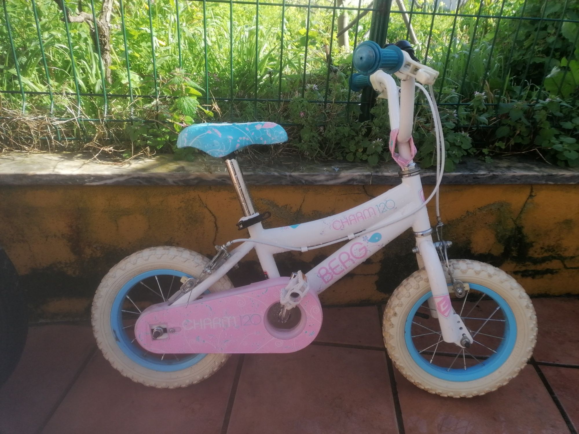 Bicicleta menina