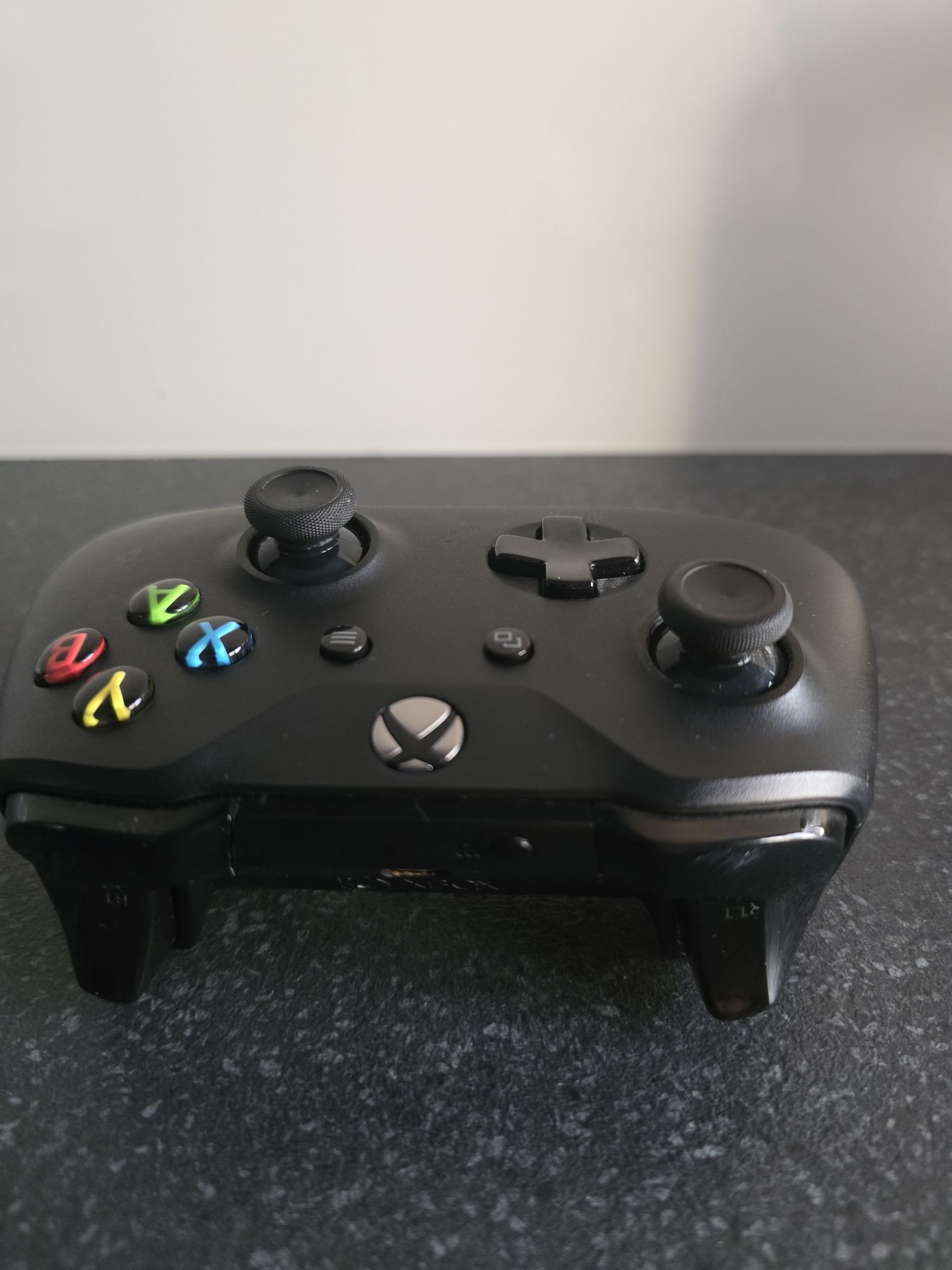 Pad, kontroler xbox model 1708
