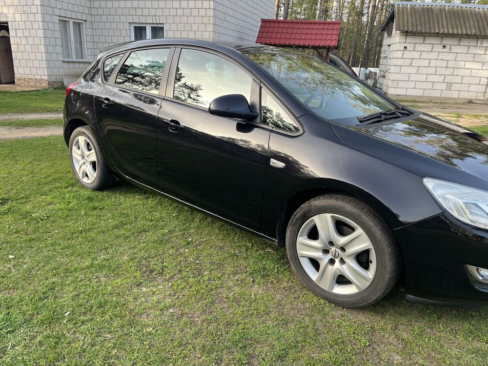 Opel Astra 1.7 CDTI 2009r zadbana