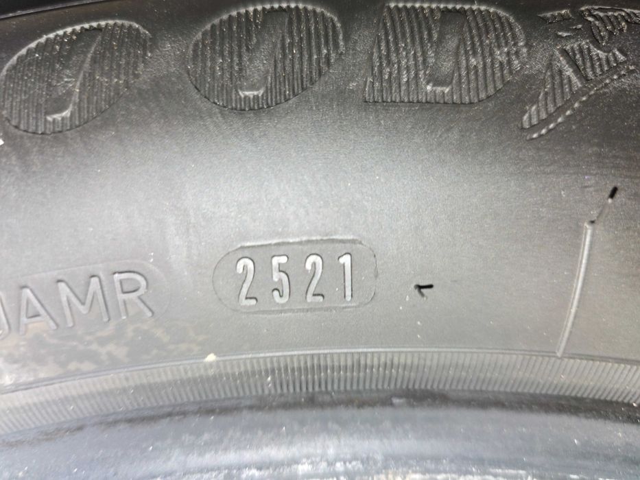 Opony wielosezon 18 cali Goodyear