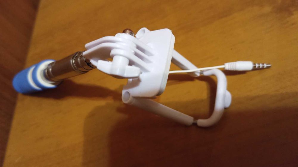 Селфи-палка ( монопод )