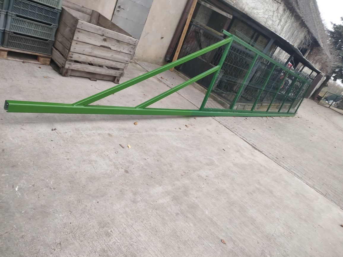 Brama przesuwna pod automat