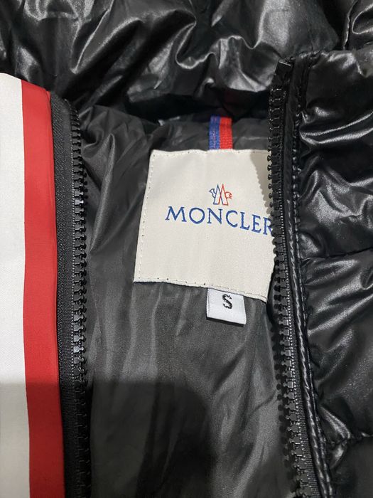 Moncler Kispo Novo Tamanho S