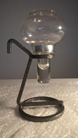 Porta vela/palmatória/Lamparina em vidro com monture em metal