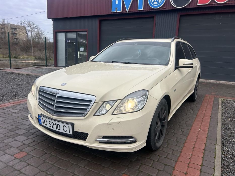 Продам мерседес Е220