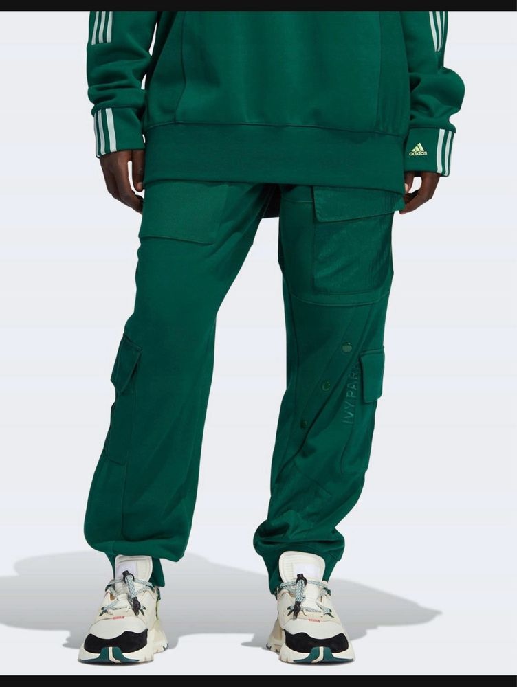 Spodnie Cargos Adidas Originals x Ivy Park Cargo Sweat Pants L