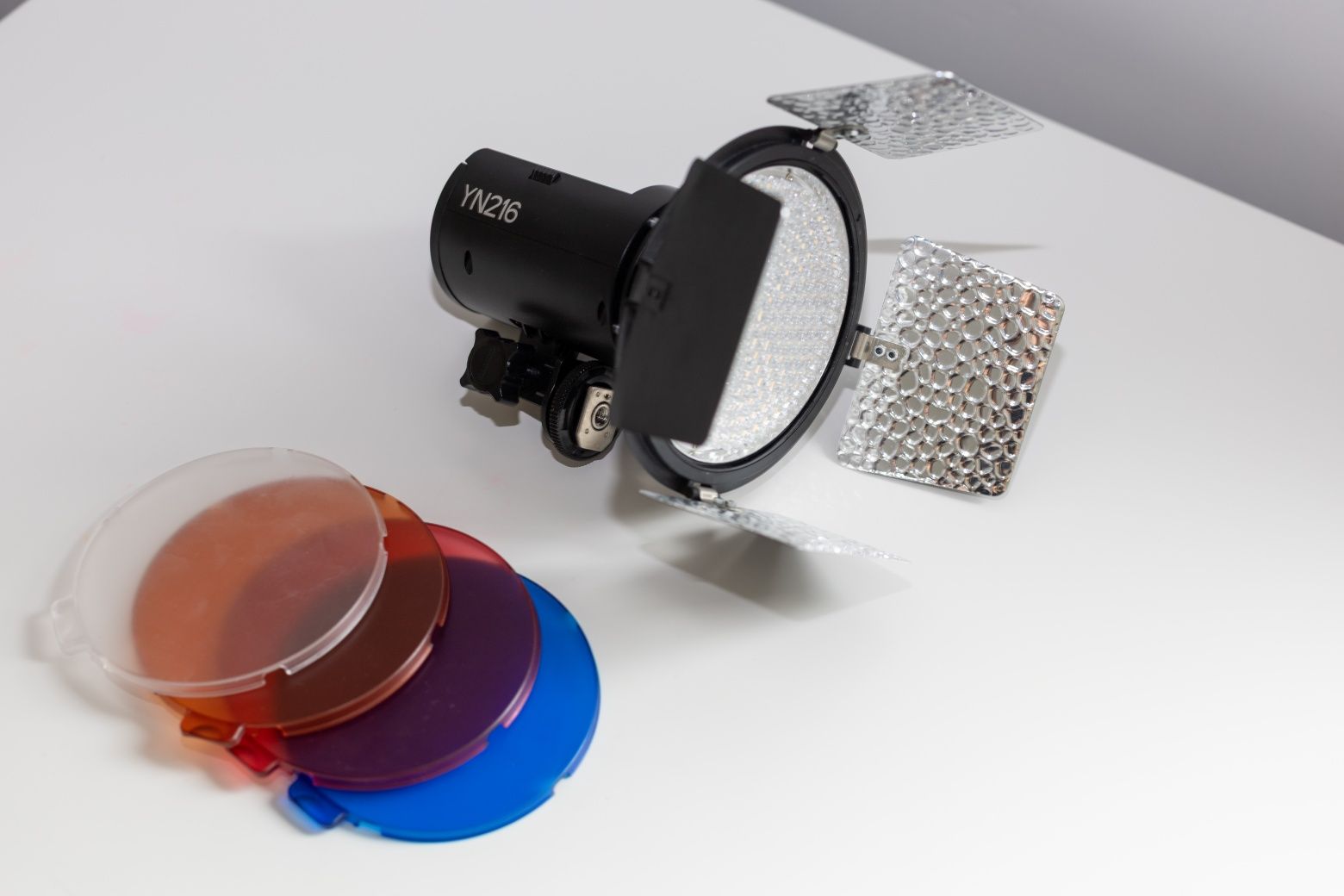 Lampa diodowa LED Yongnuo YN216 II zmienna temp barwowa