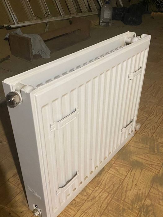 Радіатор Крафтер в ідеальному стані !