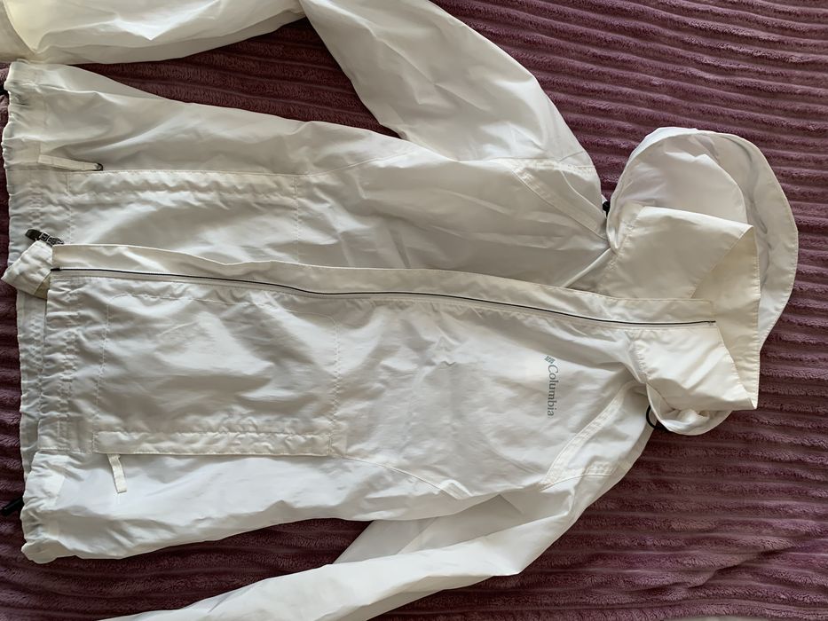 Отдам даром женскую одежду