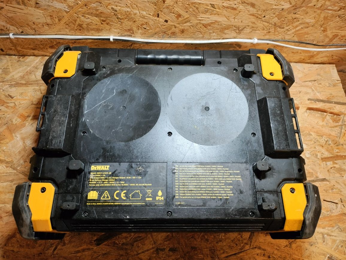 Radio budowlane DeWalt DWST1-81079-GB radio DeWalt akumulatorowe radio