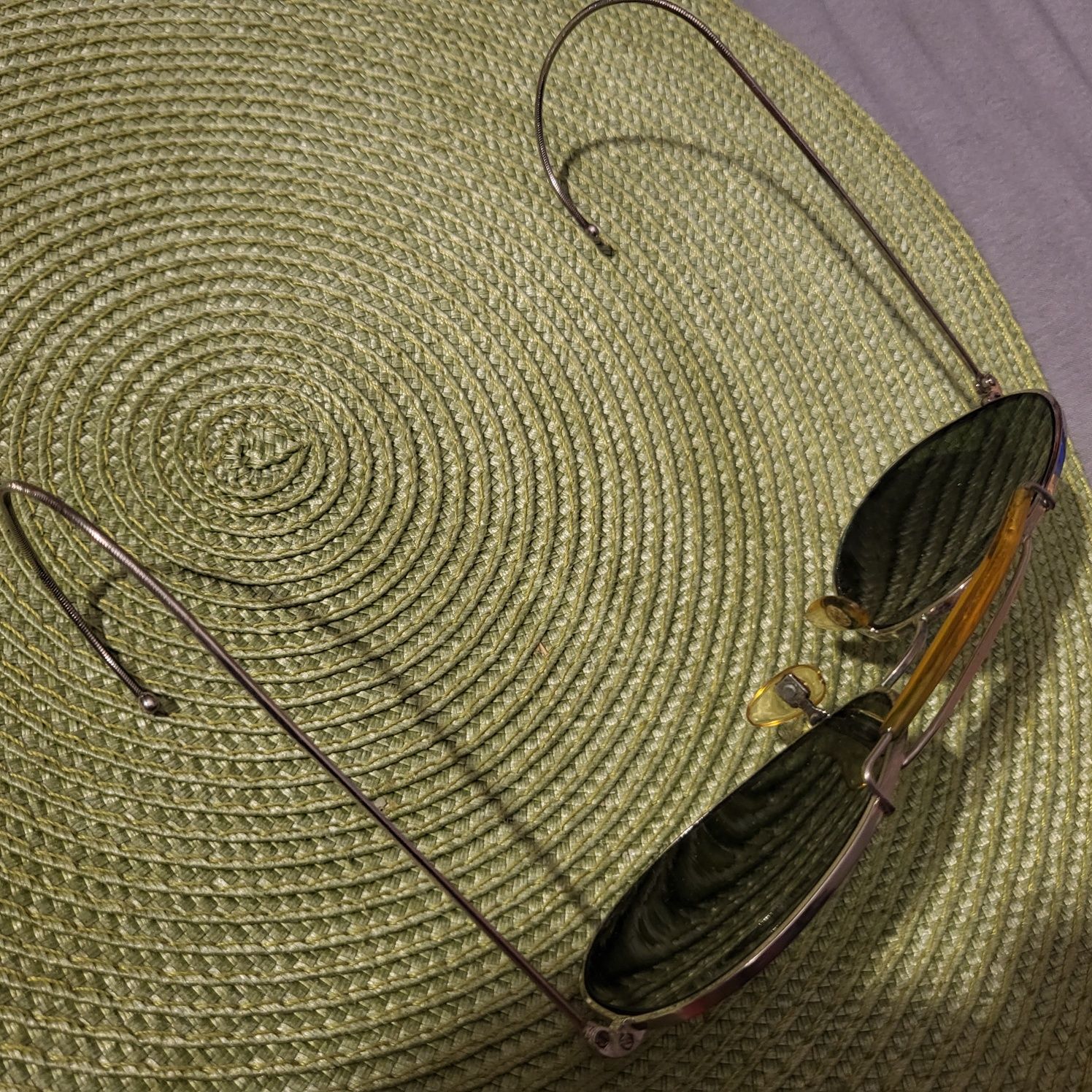 Klasyczne okulary Ray Ben a la Aviator, stylowe