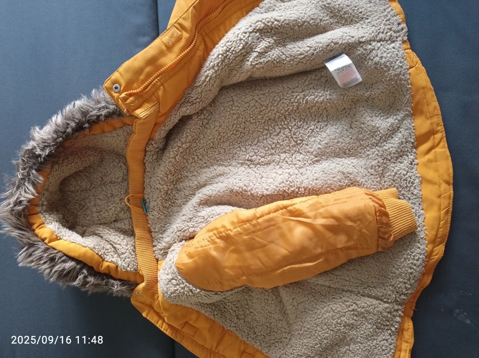 Продам демі куртку,парку на хлопчика