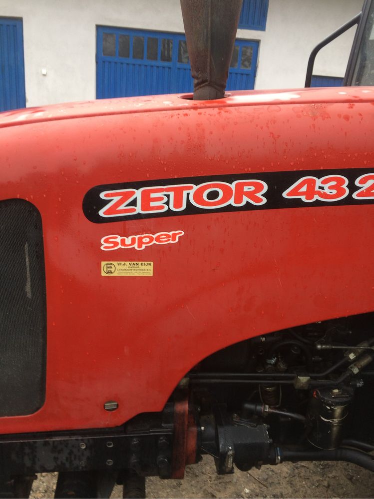 Ciagnik rolniczy Zetor 4321