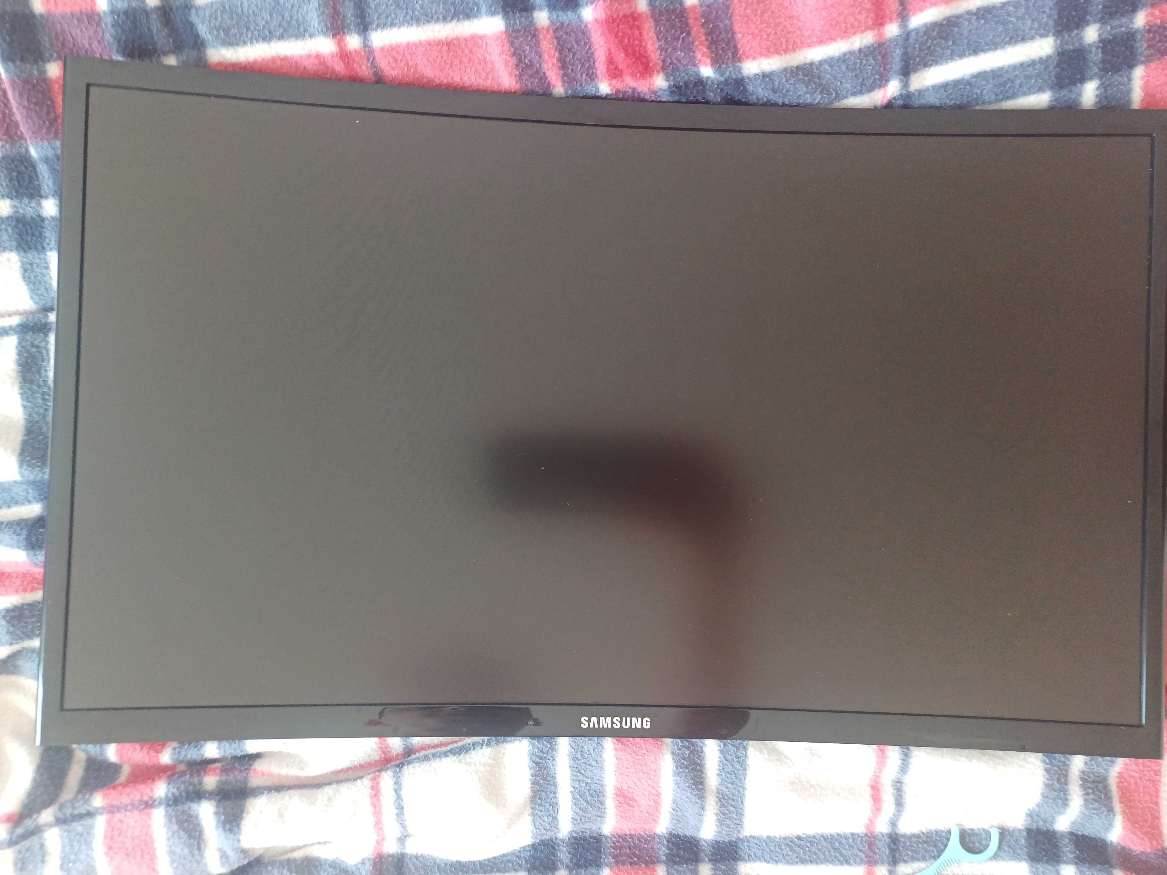 Samsung C24F396FHU