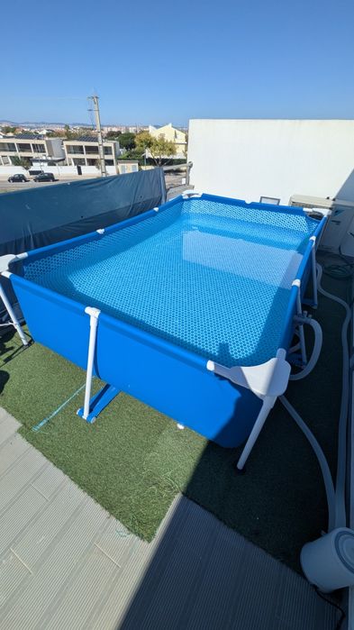 Piscina, bomba e cobertura intex