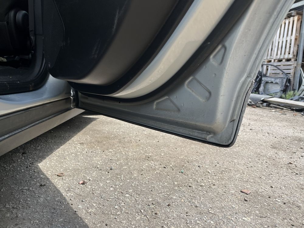 Chevrolet Bolt euv 251f 2023 двері праві задні в наявності
