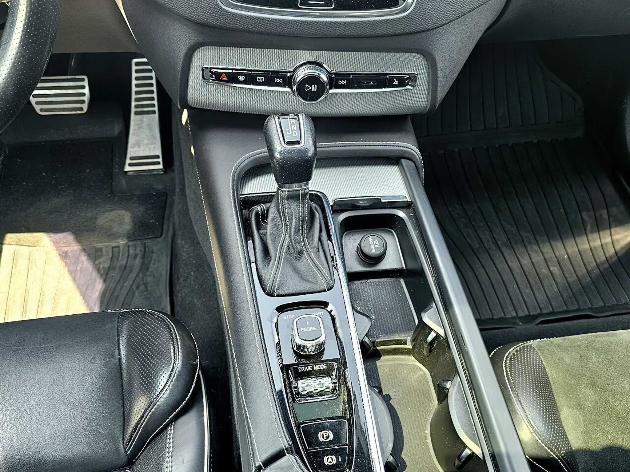 Volvo XC90   2016