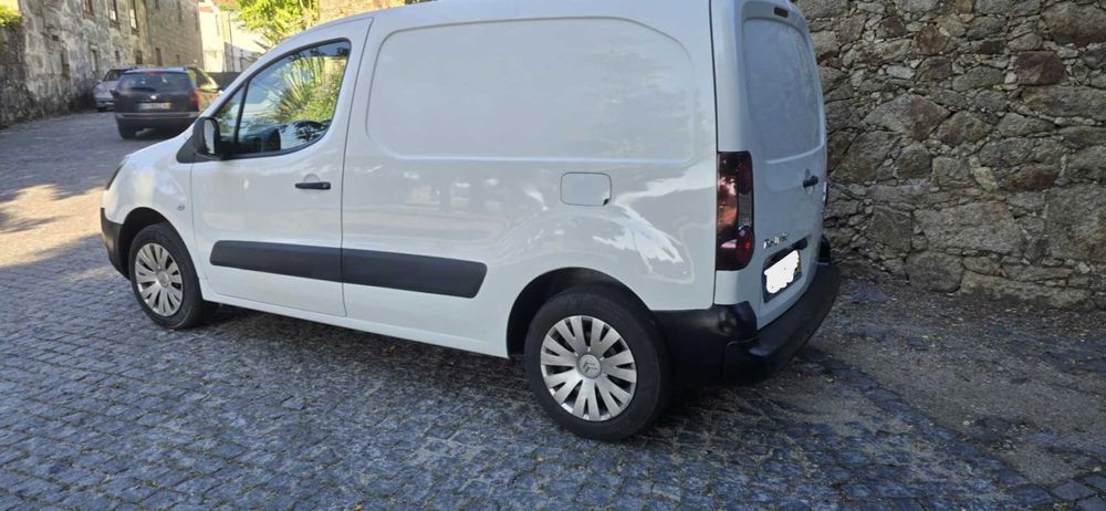 2013 Peugeot berlingo 3lugares