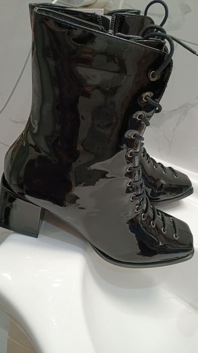 botki lakierowane na zamek , piękne zakupy