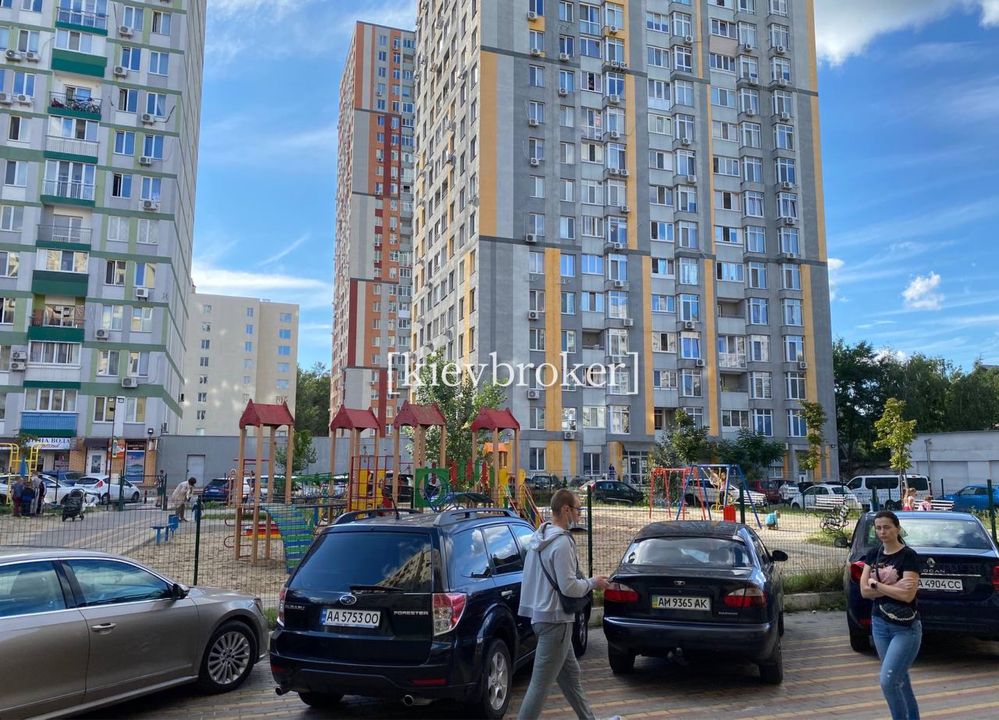 Оренда фасад 32м2 ЖК Грюнвальд новобудова 7 будинків 1200квартир