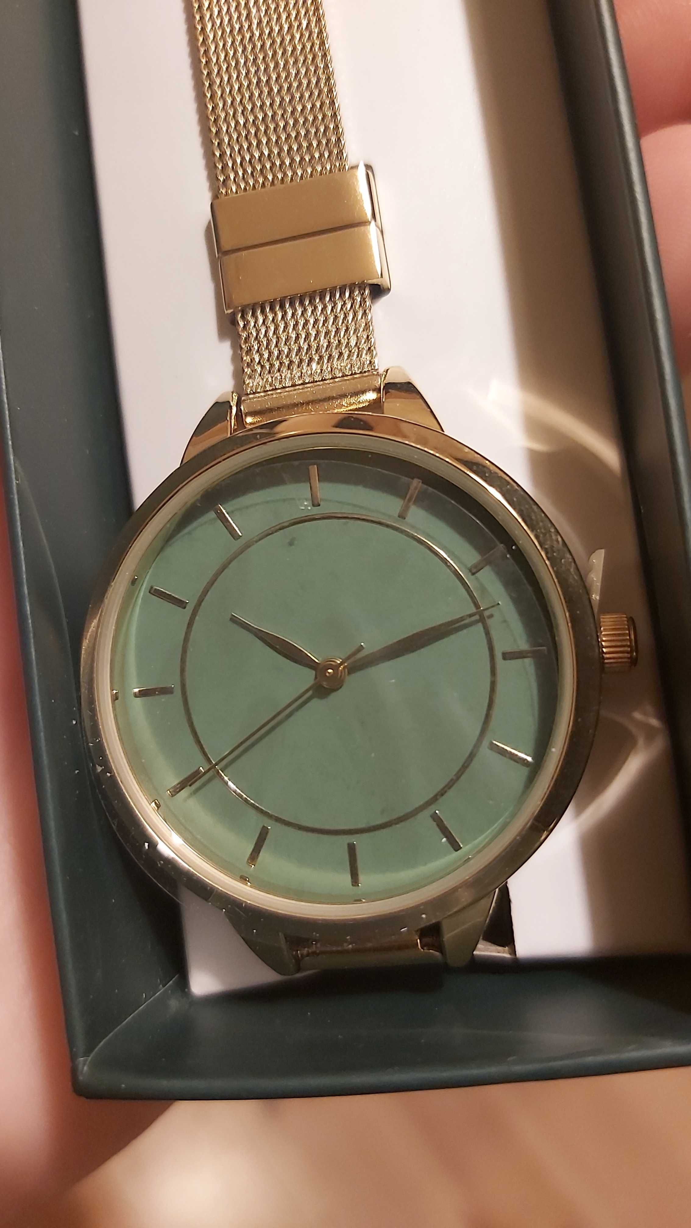 Złoty zegarek damski Aria na prezent