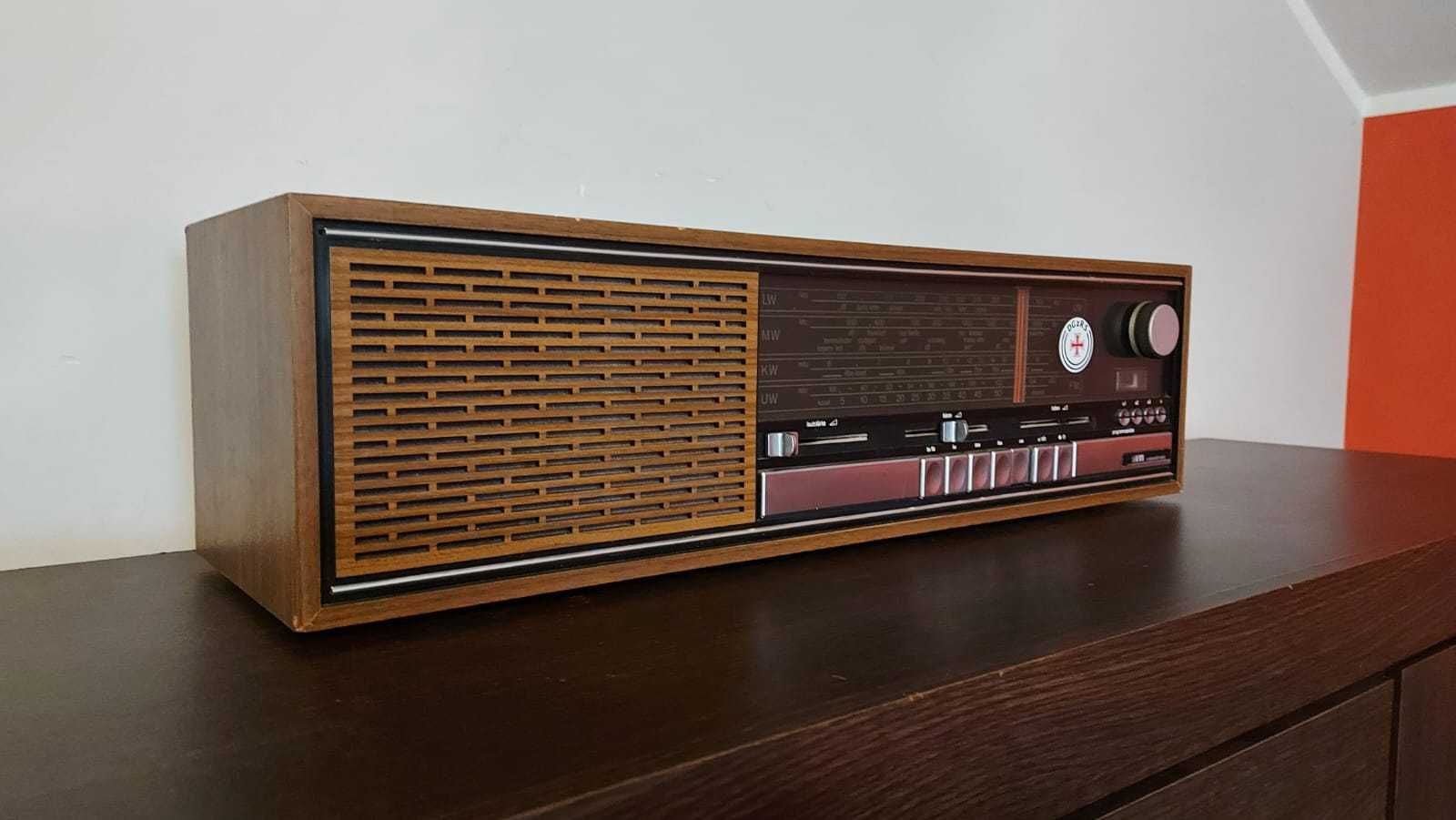 Radio Loewe-Opta R 144