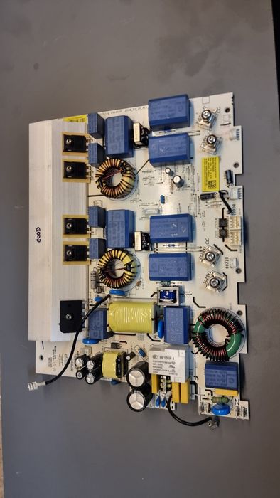 Modul zasilania plyty Electrolux