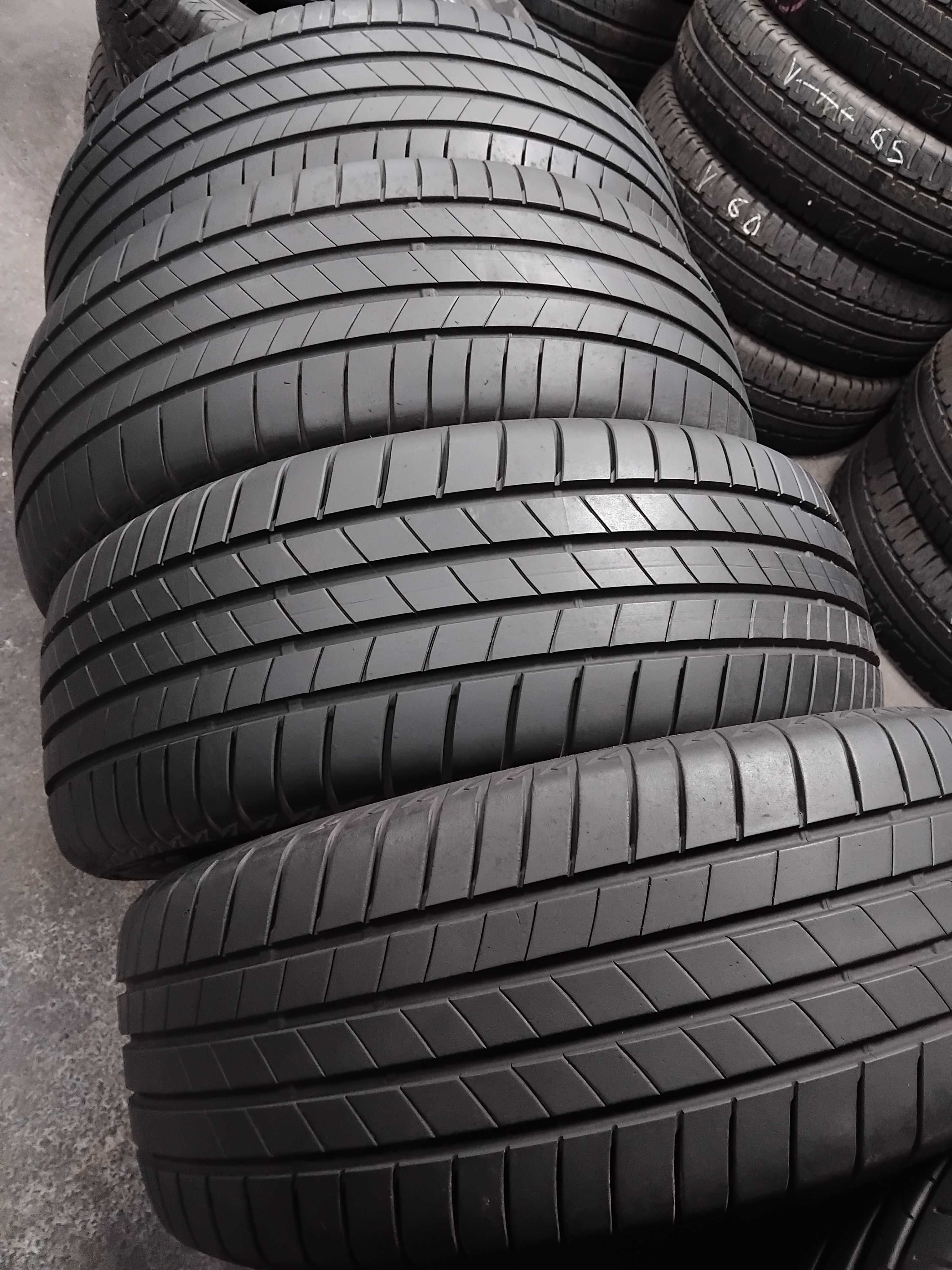 Шини бу 235/55 R17 Bridgestone Turanza T005 Комплект Літо